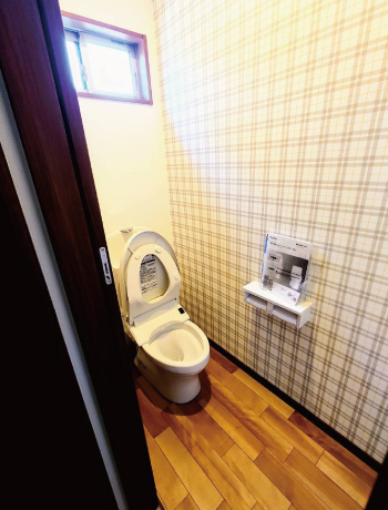 三重町建売住宅内装トイレ